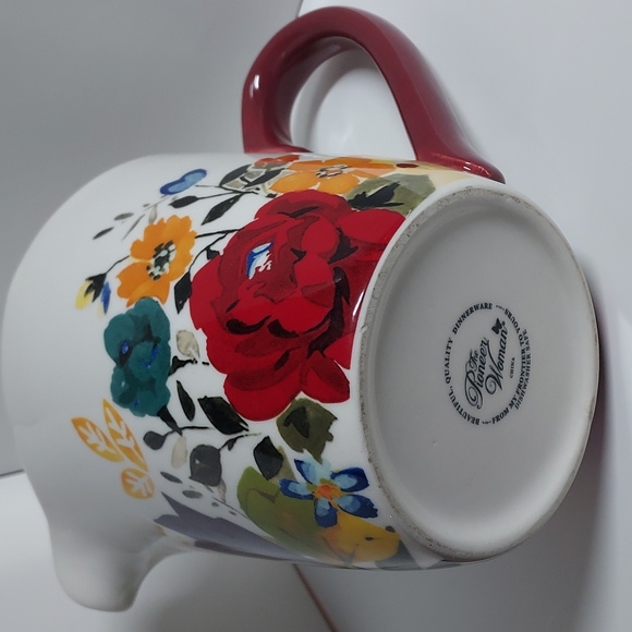 Pioneer Woman 4 cup Measuring Pitcher with Handle - Picture 4 of 6